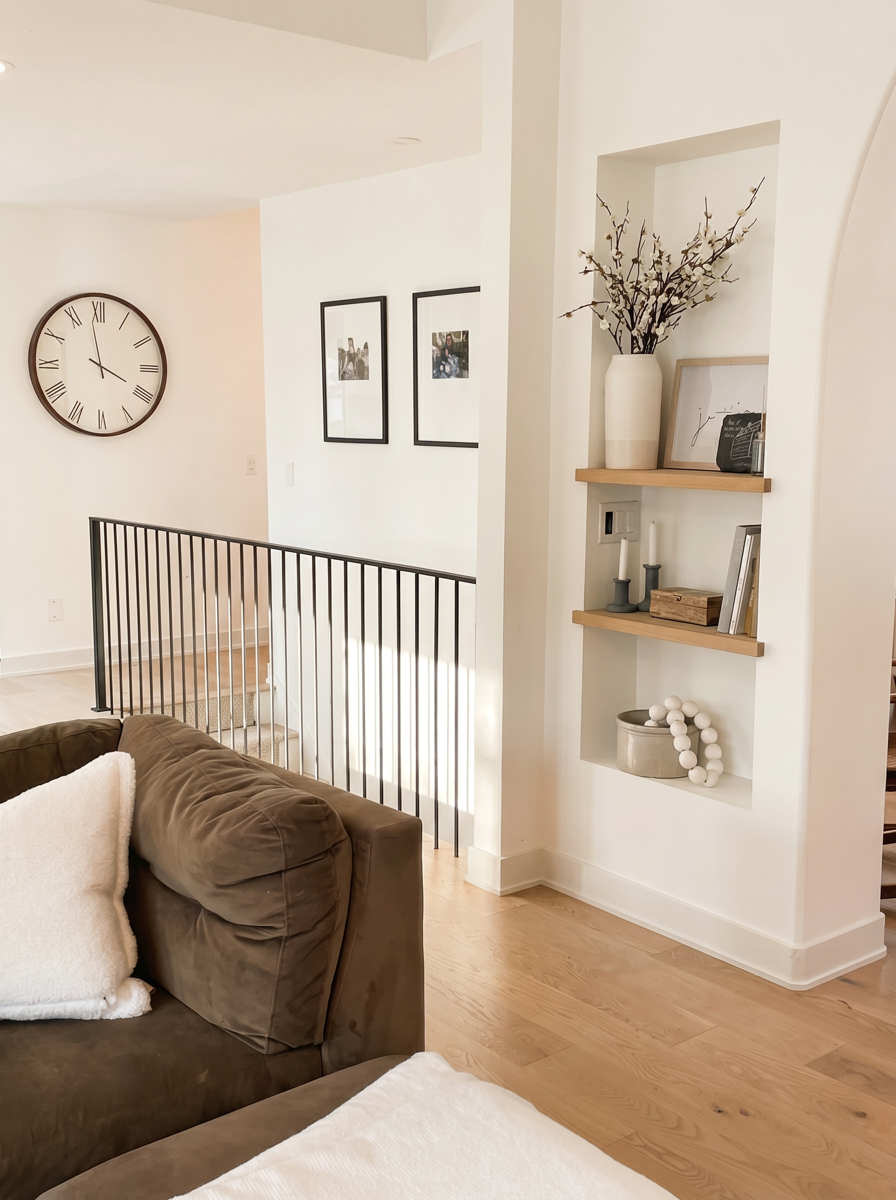 Dewey Hill — Living Room Niche and Staircase